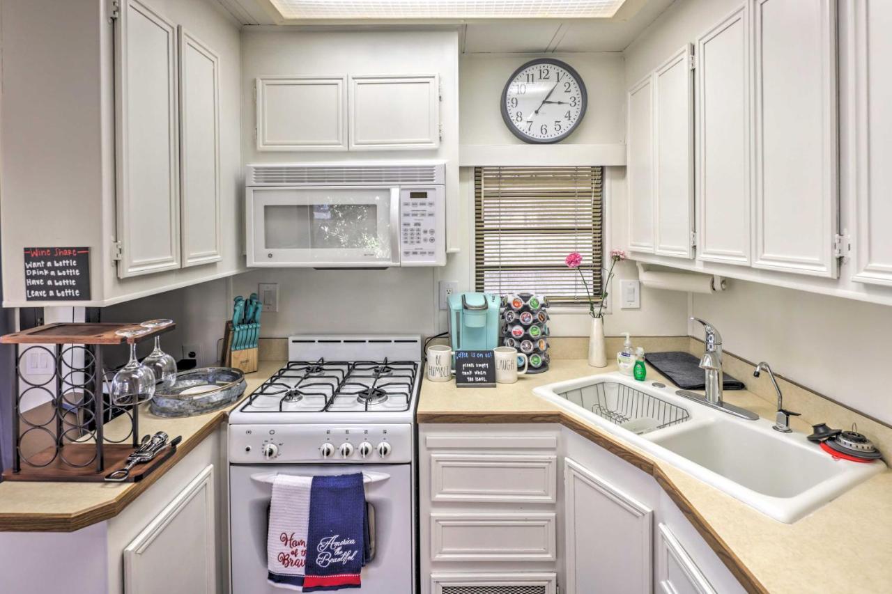 Cozy Lake Havasu City Home With Dock And Beach Access! מראה חיצוני תמונה
